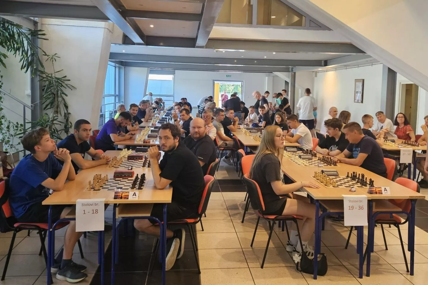 GOSPODAR-CAKOVCA-Vise-od-130-sahista-na-turniru-u-Graditeljskoj-skoli-9